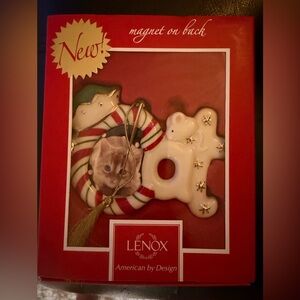 Lenox Furry Christmas Cat Ornament  with frame and magnet